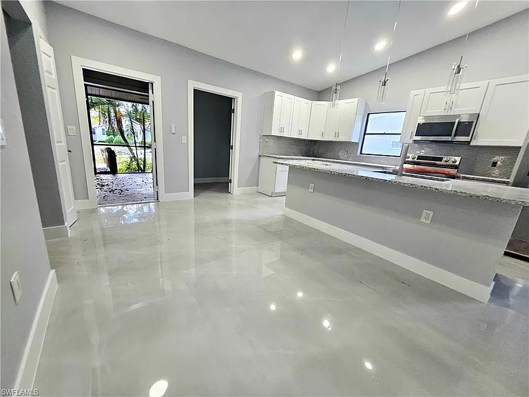 17760 Park Village Blvd — Photo 3