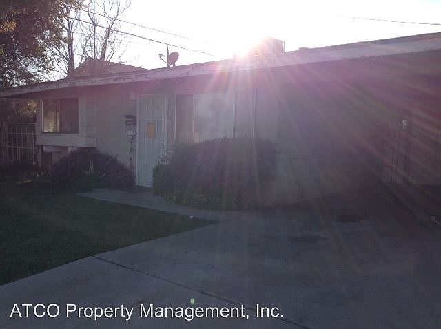 1st image of 1926 Tulare St