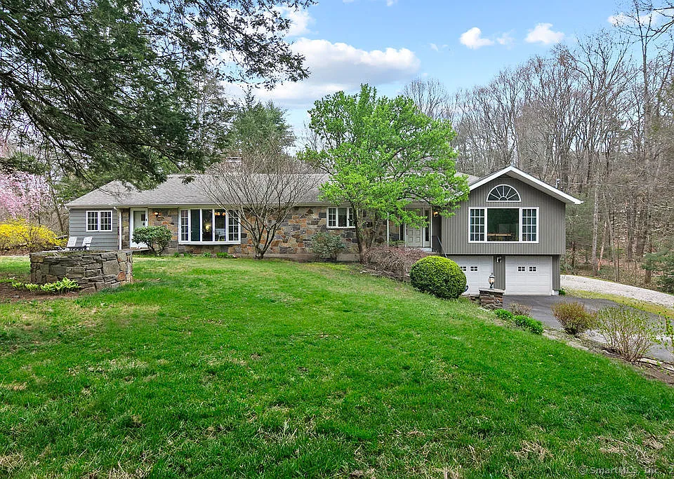 14 Ridgewood Rd