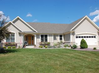 4959 Bayfield Dr, Waterford, WI 53185