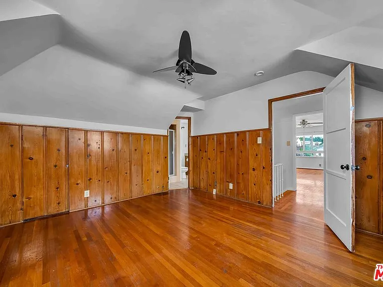 3439 W 84th Pl — Photo 23