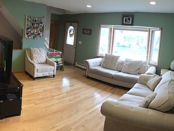 5th image of 5 Cottage Blvd
