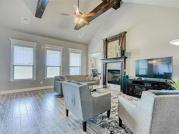 5th image of 5005 SW 128th Ct