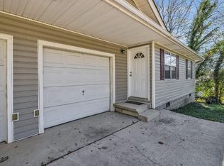 212 S Moss Ave #B, Chattanooga, TN 37419