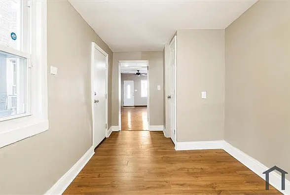 424 S Eden St — Photo 6