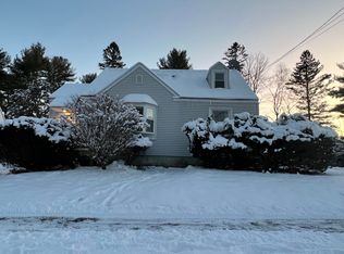 105 Crestmont Rd, Bangor, ME 04401