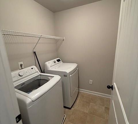 5th image of 6085 Oak Bend Ct