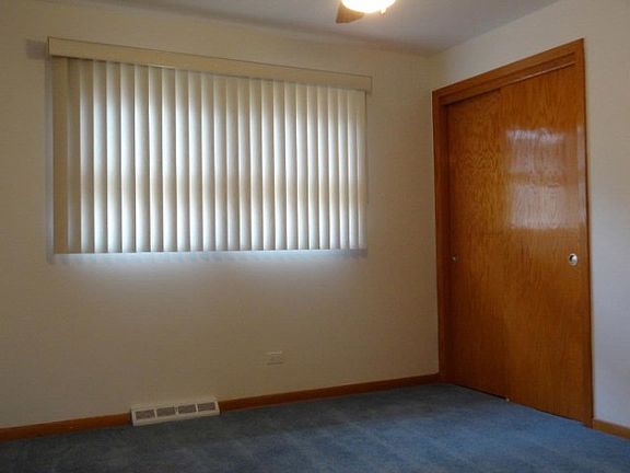 5th image of 7359 W Leland Ave