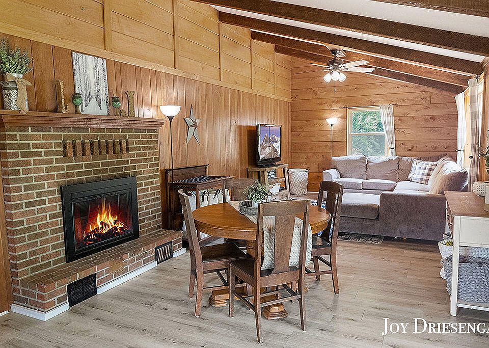 10286 Dykstra Dr, Middleville, MI 49333 Zillow