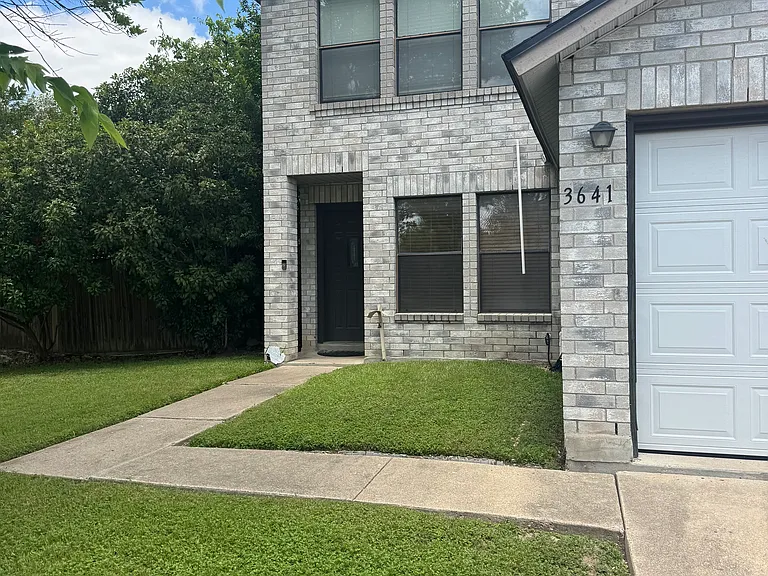 3641 Bass Loop — Photo 1