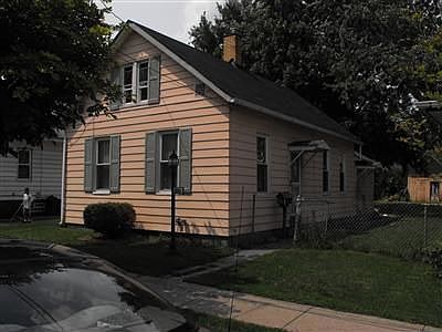 1st image of 3518 Carlyle Ave