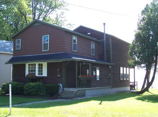 9030 Beach Rd, Brewerton, NY 13029