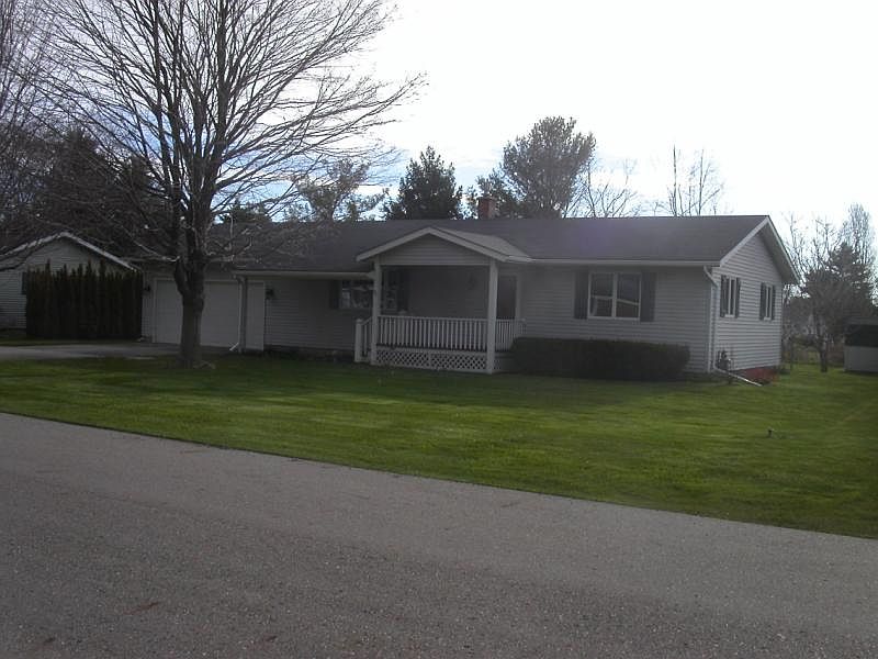 1st image of 90 Casey Dr