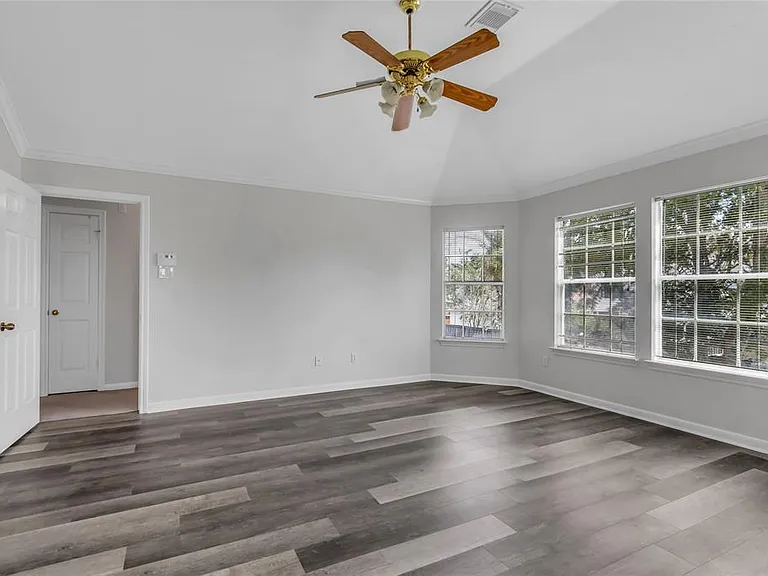 2527 Falcon Ridge St — Photo 8