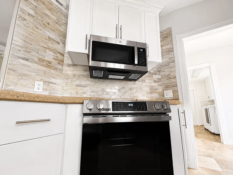 28869 Vermillion Ln — Photo 17