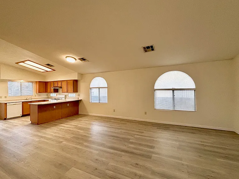 5312 Padua Way — Photo 5
