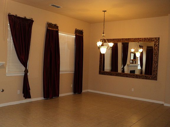 3rd image of 3151 Stefano Dr