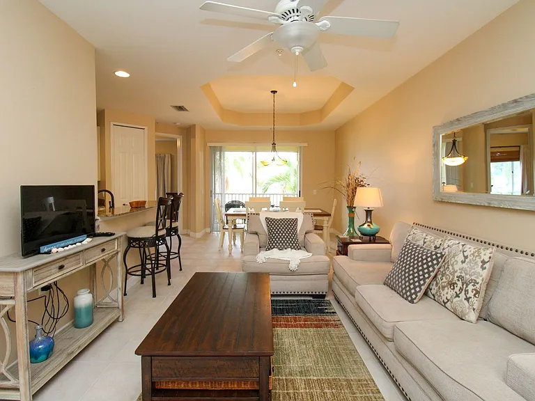 1360 Sweetwater Cv #202 — Photo 15