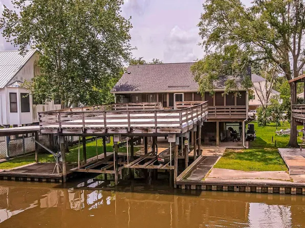 32721 Cypress Dr, Springfield, LA 70462