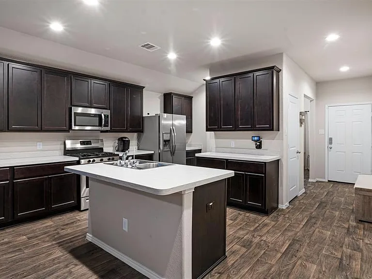 518 Poppy Field Ct — Photo 9