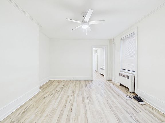 4th image of 143 N 21st St APT 1R