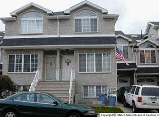 23 Latourette Ln, Staten Island, NY 10314