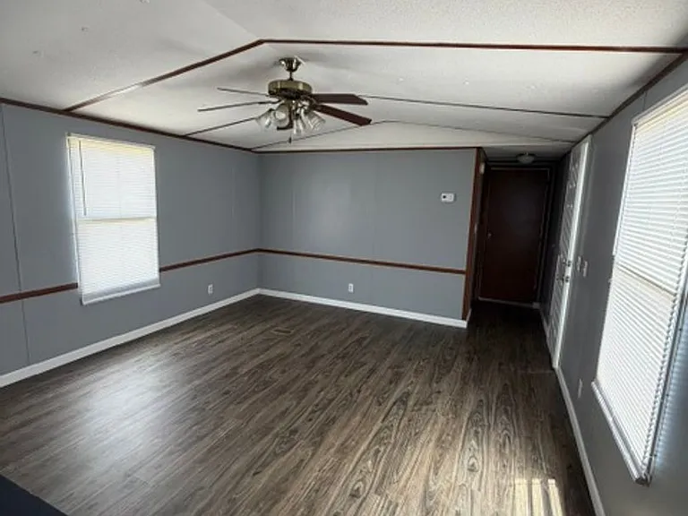 46 Prentis Rd — Photo 10