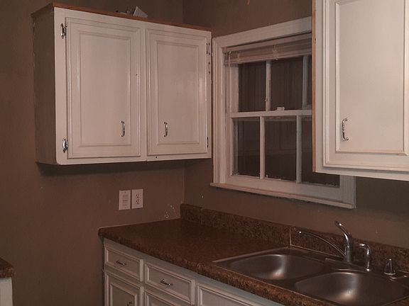 5th image of 914 Ammons St