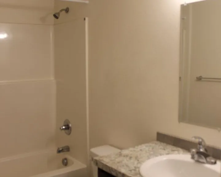 2588 NE Grant St — Photo 9