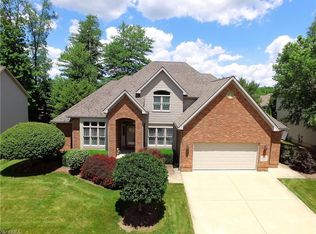 2301 Cornerstone Dr, Cortland, OH