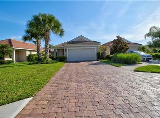 8755 Querce Ct, Naples, FL 34114