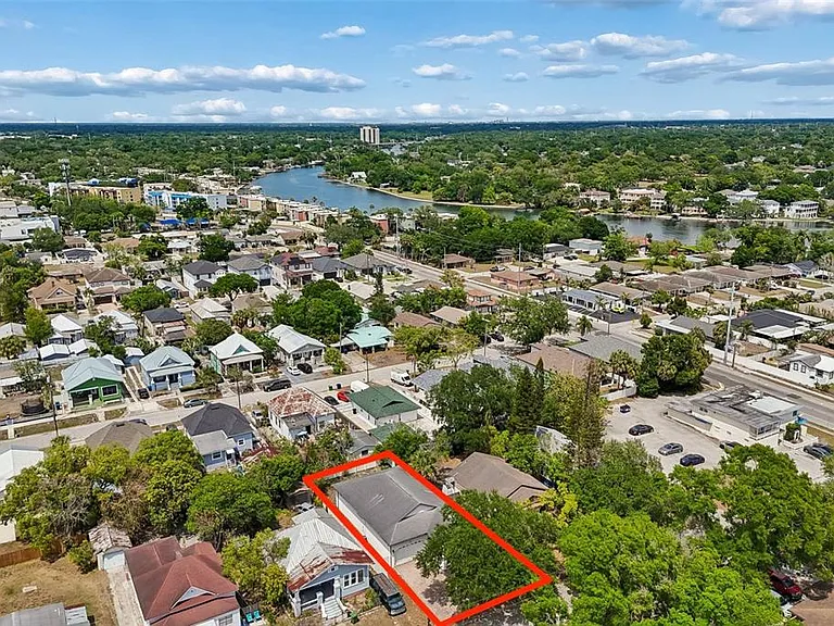 2311 W Aileen St — Photo 35