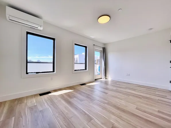 375 Monmouth Street image 1 of 20