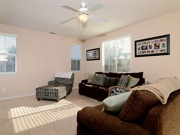 4th image of 211 Picasso Cir