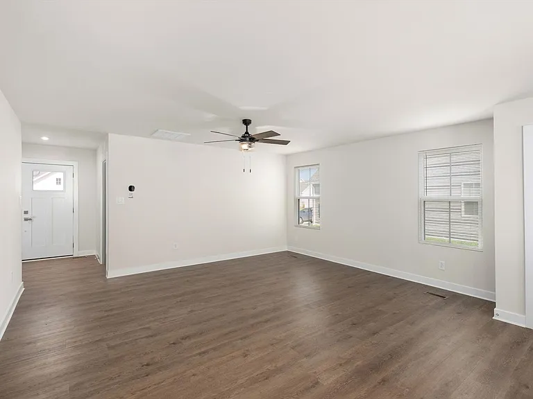 22639 Terri Ln — Photo 4