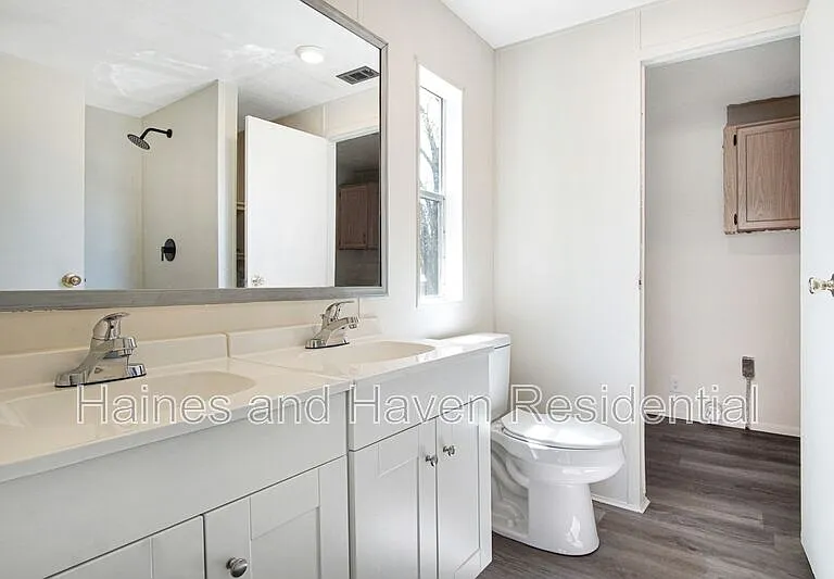 322 Clearwater Lake Dr — Photo 15
