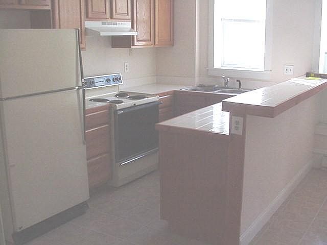 2nd image of 4131 E 6th St