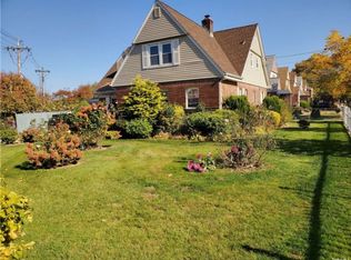 16606 Willets Point Blvd, Whitestone, NY 11357