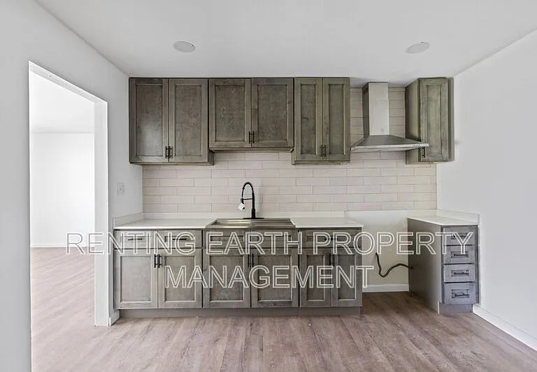 9835 Winkler Dr — Photo 9