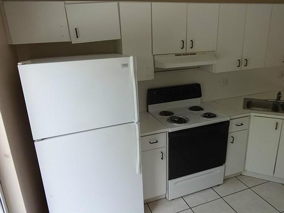 4th image of 6903 W 36th Ave Unit 202