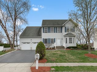 19 Gregory St, Hazlet, NJ 07730