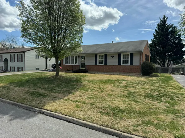 4713 Player Dr NE, Roanoke, VA 24019