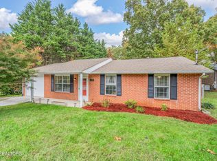 6100 Morning Glory Pl, Knoxville, TN 37912