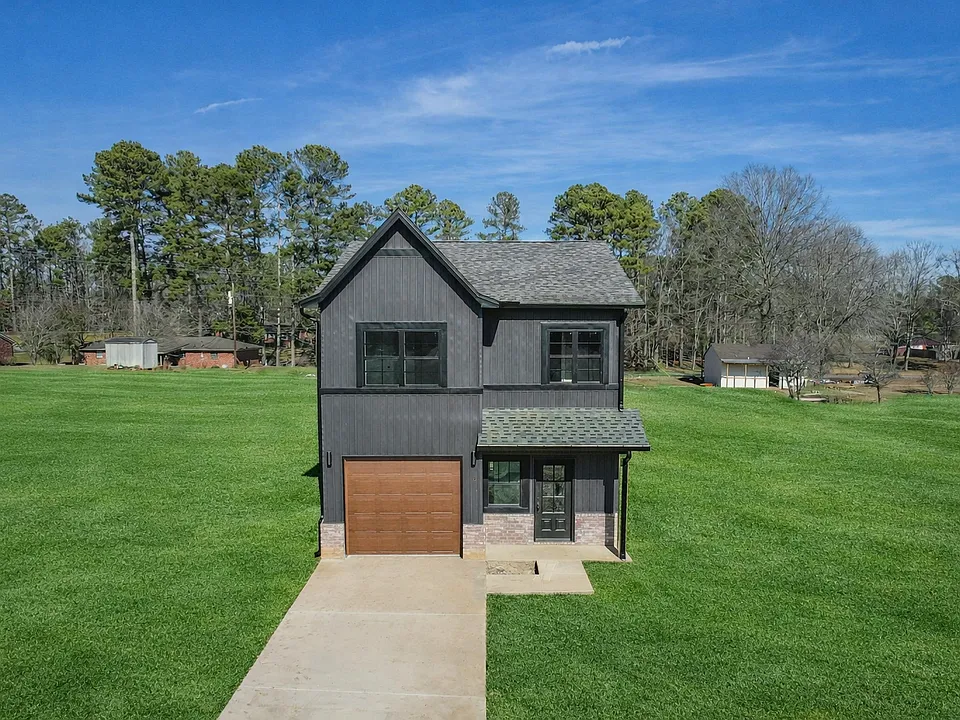 13 Deer Park Cv