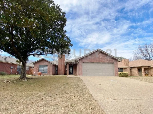 3704 Fairhaven Dr, Fort Worth, TX 76123