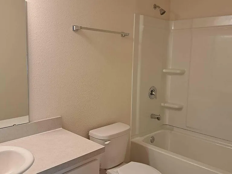213 Pasadena Dr — Photo 11