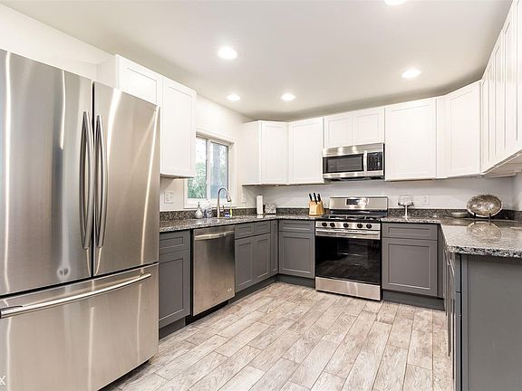 4th image of 53121 Odilon Ave