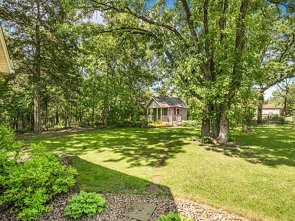 2nd image of 22125 206th St NW