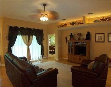 1st image of 12514 Riverglen Dr
