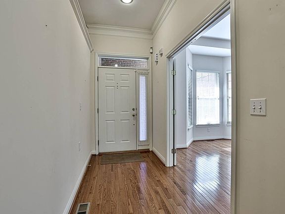 4th image of 6533 Foxtail Ln